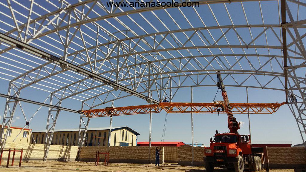 پروژه تکمیل‌شده سوله خرپایی شرکت پولاد نقش اراک با طراحی صنعتی و استاندارد